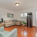 Villa Baleal Happiness Surf House *