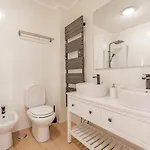 Villa Baleal Happiness Surf House *