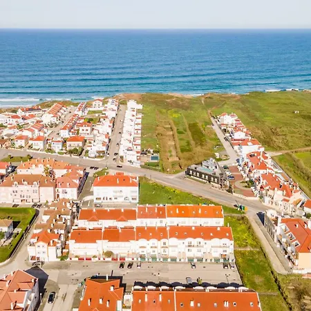 Baleal Happiness Surf House *