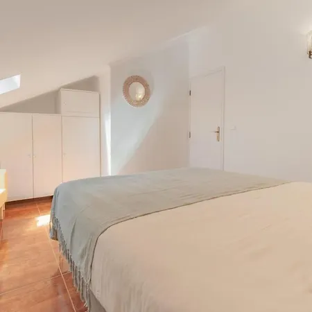 Baleal Happiness Surf House Ferrel (Leiria)