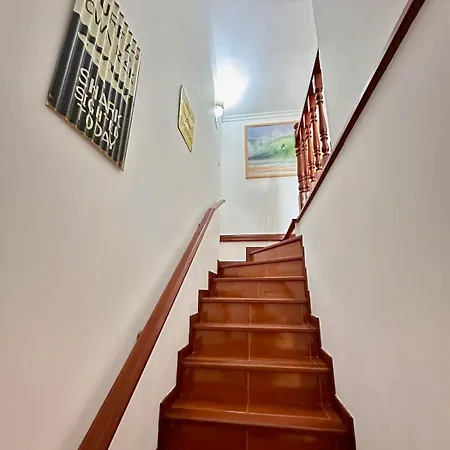 Vila Baleal Happiness Surf House