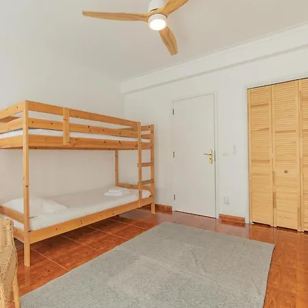 Vila Baleal Happiness Surf House Ferrel (Leiria)