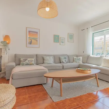 Baleal Happiness Surf House Vila *