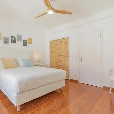 Vila Baleal Happiness Surf House Ferrel (Leiria)