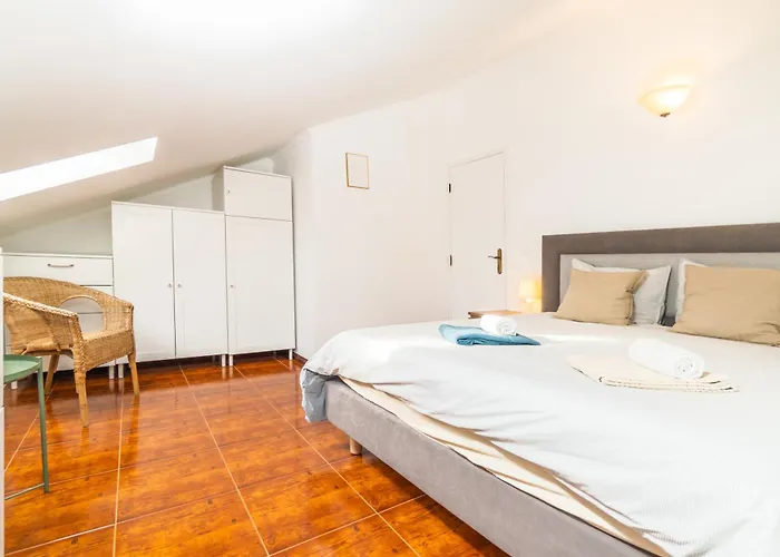 Villa Baleal Happiness Surf House